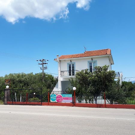 Pantelatos Studios Сами Экстерьер фото